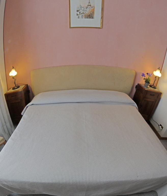 Via De Vit Stresa